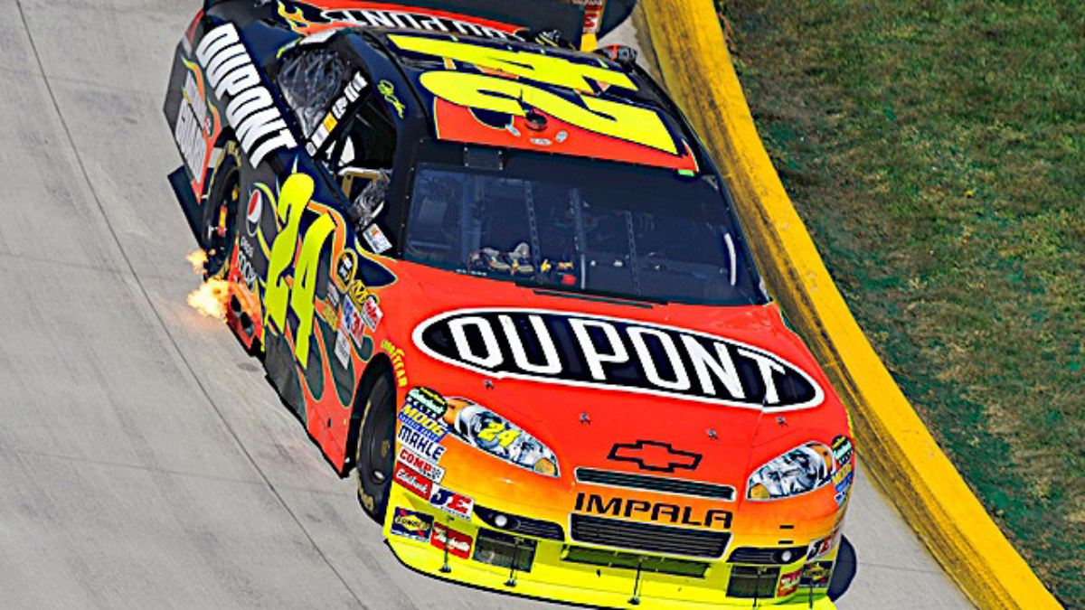 DuPont Extends Sponsorship of Jeff Gordon's No. 24 Team