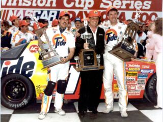 Darrell Waltrip shuffles to DAYTONA 500 win in 1989 | Hendrick Motorsports, 40 NASCAR wins in 40 days